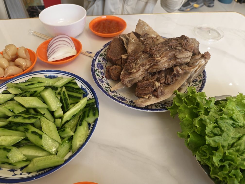 查家牦牛退骨肉大骨汤(福源小区店)