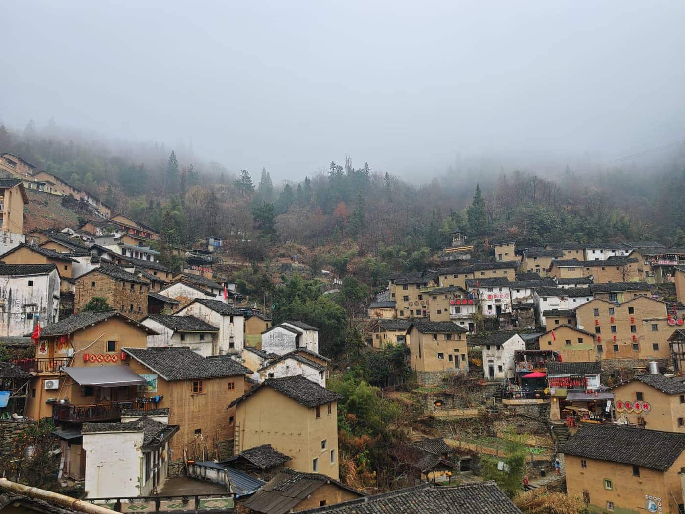 歙县 · 鱼灯与土楼